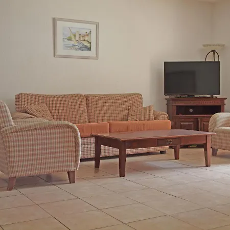 Spacious With Swimming Pool In Gassin * Saint-Tropez